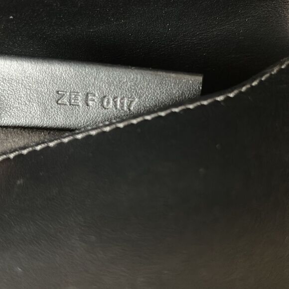 Authentic Givenchy Black Leather Top Handle Crossbody Mini Bag - Picture 6 of 17